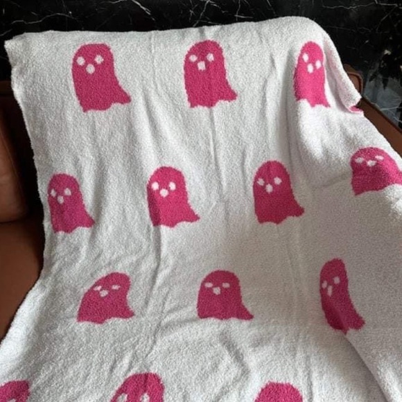 Viral TikTok Pink Ghost Blanket 60x40 Halloween Double-sided - Picture 3 of 5